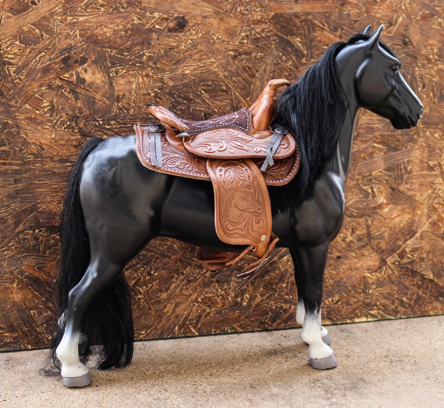 5" Brown Western Leather Saddle Mini Decoration Saddle Decor Saddle 4 5" Brown Western Leather Saddle Mini Decoration Saddle Decor Saddle - Image 2