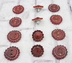 Vino Maroon Juego De Chapetones Conchos Monturas