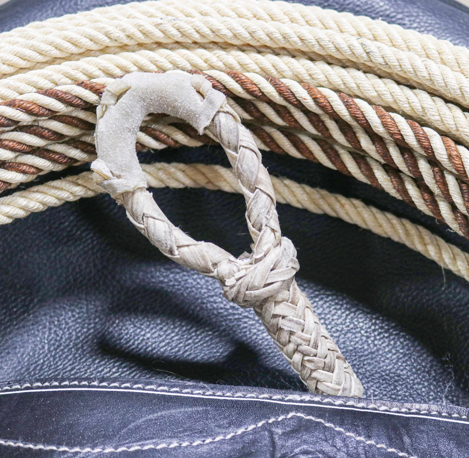 Charro Rawhide (Honda) Soga Lasso Cuero Crudo 4 Charro Rawhide (Honda) Soga Lasso Cuero Crudo - Image 2