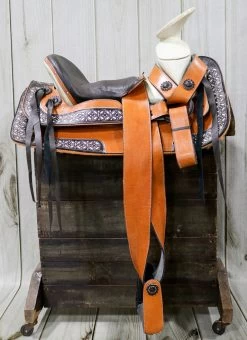 14.5" Mexican Saddle Montura Miel Diseno Charro